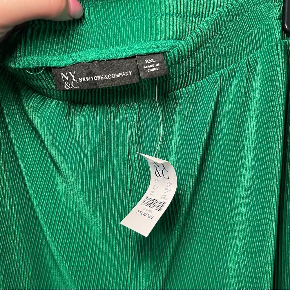 New York & Company Emerald Pleated Trousers - Picture 4 of 6